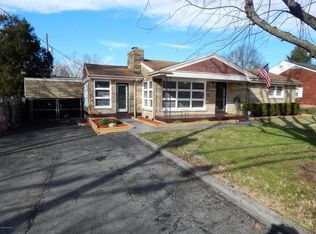 7114 Manslick Rd, Louisville, KY 40214