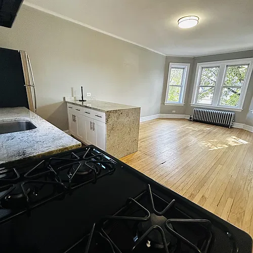 Floor plan 3922 North Milwaukee Avenue - 4714-...