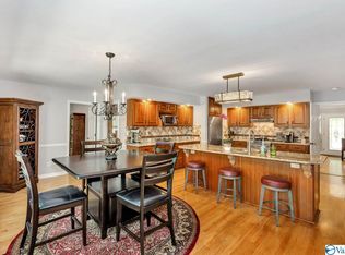 2201 Colice Rd SE, Huntsville, AL 35801