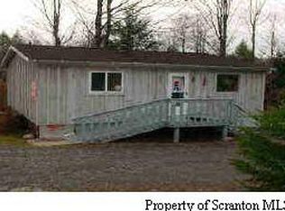 Bowen Rd, Moscow, PA 18444