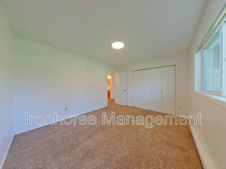 809 W Villard St #44 — Photo 12