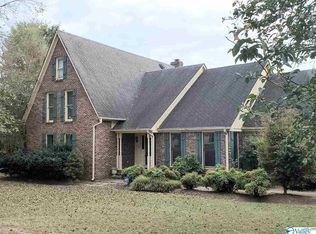 1402 Fairway Rd NW, Fort Payne, AL 35967