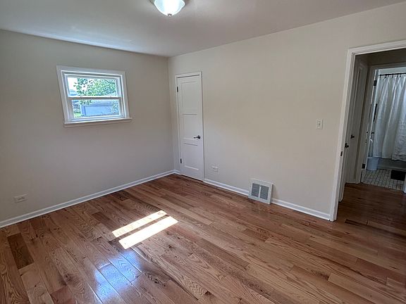 Upstairs bedroom 1