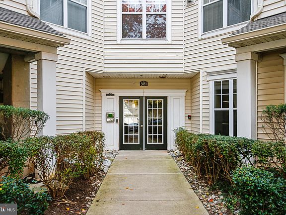3rd image of 3851 Aristotle Ct APT 318