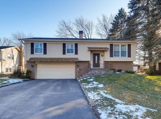 25 Marquette Pl, Buffalo Grove, IL
