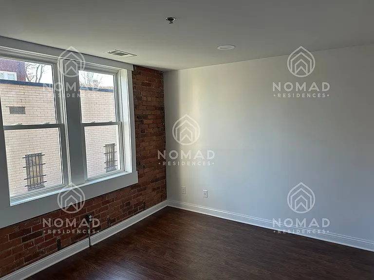 932 9th Ave #2 — Photo 5