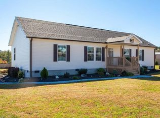 33 Nobies Way, Hendersonville, NC 28792