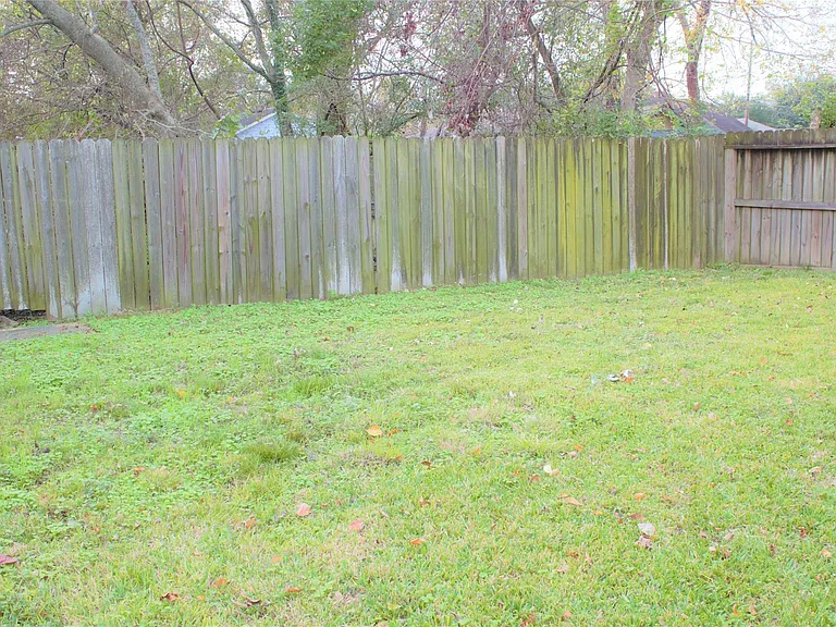 3314 Holman St — Photo 13