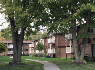 3924 Ridge Lea Rd APT D, Amherst, NY 14228