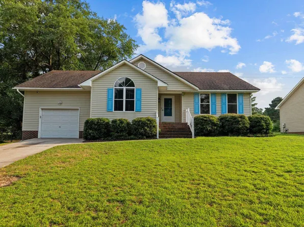 47 Forestdale Dr, Cameron, NC 28326