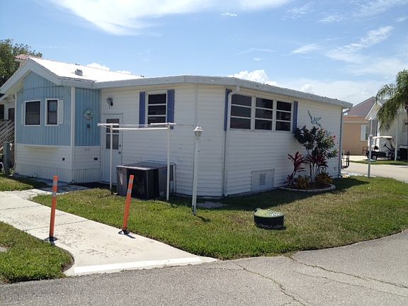 2nd image of 290 Nettles Blvd