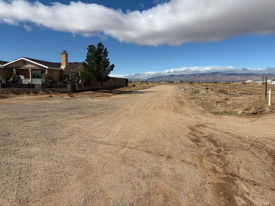2nd image of Rea Ave