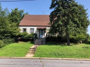 7 6th St, Aberdeen, NJ 07747