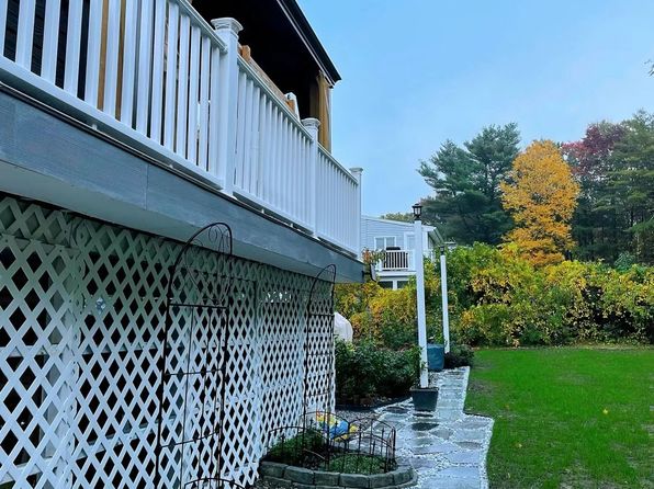 10 Sandy Ridge Cir, Sharon, MA 02067