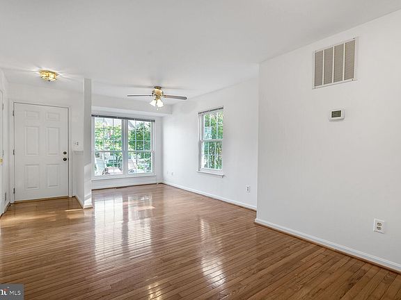 2nd image of 14188 Autumn Cir