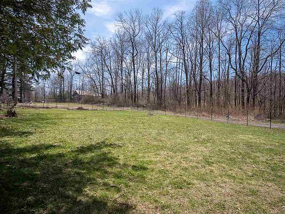 3rd image of 20 Wilsey Cir