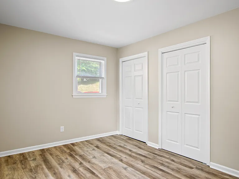315 Owens St #B — Photo 12