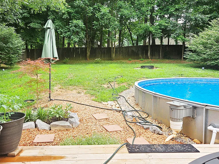 1585 Cedar Springs Cir — Photo 16