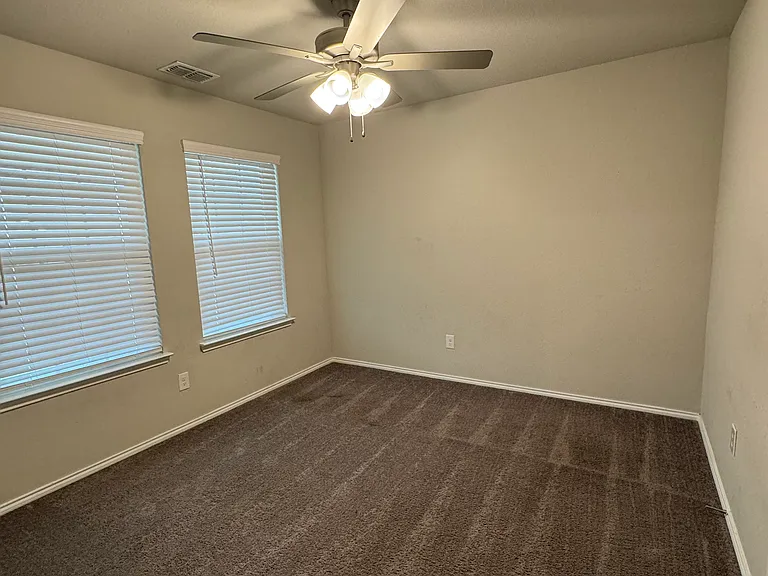 6033 Seguin Ct — Photo 16