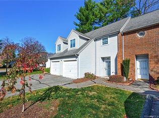 190 Tomlinson Ave APT 8G, Plainville, CT 06062