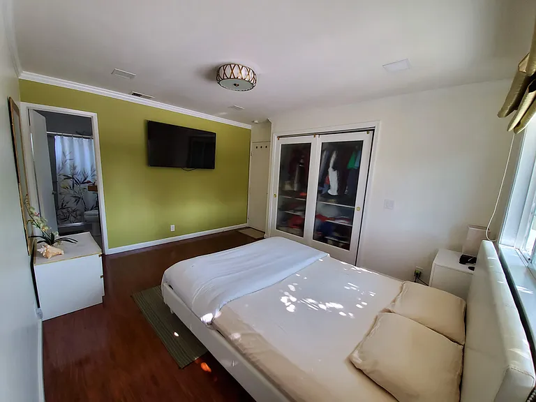 1421 Four Oaks Rd — Photo 25