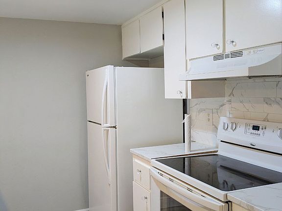 3rd image of 3533 Aristotle Ave