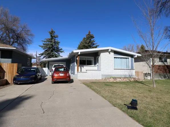 2214 E 19th St, Coaldale, AB T1M 1E8
