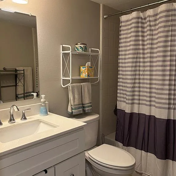 1225 Pine Ridge Cir W #C1 — Photo 11