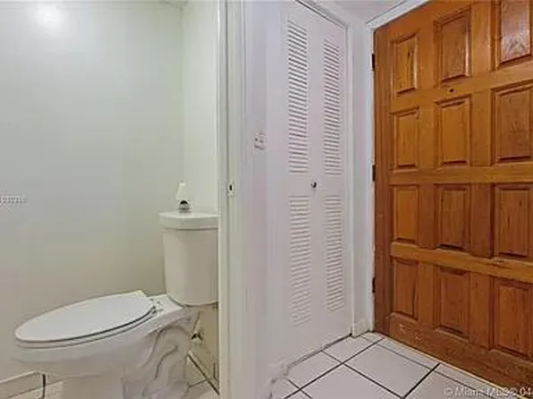 451 NE 136th St, North Miami, FL 33161