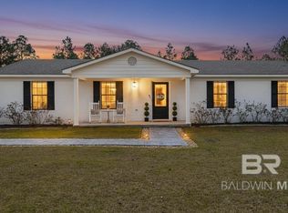 10710 Deerfoot Ln, Elberta, AL 36530