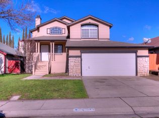 901 Fall River Dr, Modesto, CA 95351