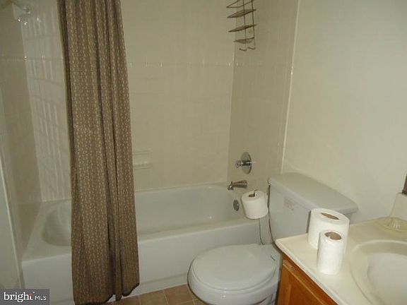 5th image of 2515 Isham Randolph Dr