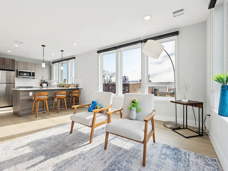 Astor by Gomes — Photo 19