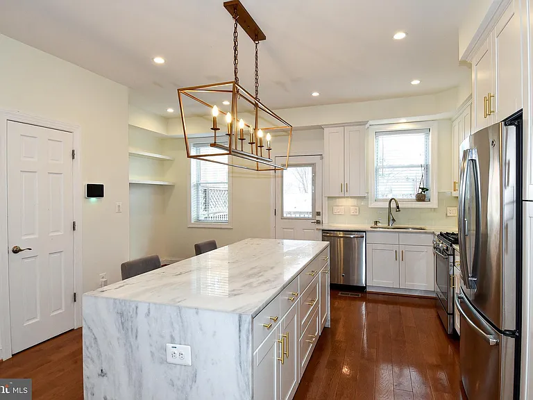 1117 Montello Ave NE — Photo 11