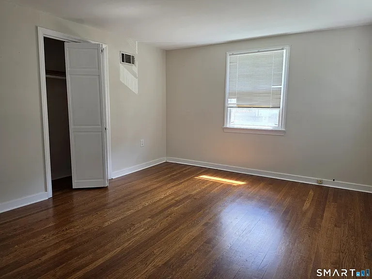 68 Geissler Dr — Photo 14
