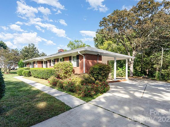 3rd image of 8608 Cedarbrook Dr