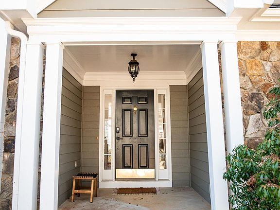 2nd image of 135 Spring Lake Dr