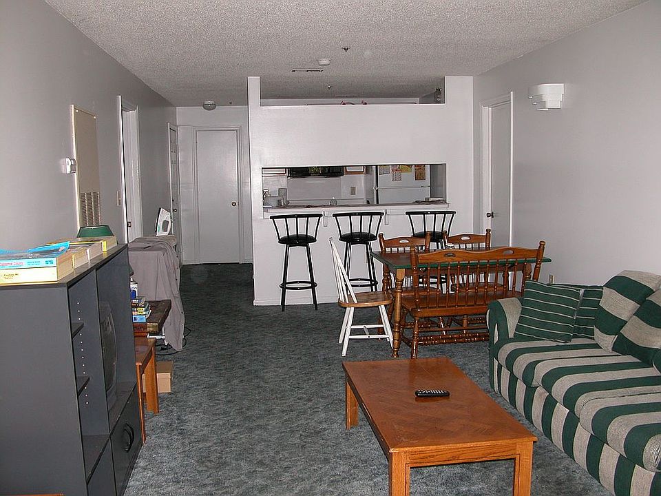 Living Rm