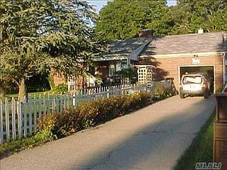 4th image of 145 Pine St