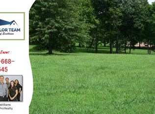 10009 Camelot Ln, Rogers, AR 72758