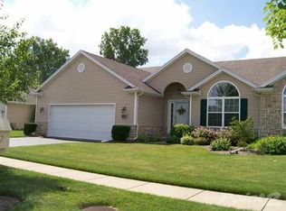 6475 Black Diamond Ln, Lambertville, MI 48144