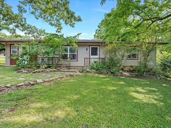 2102 Driftwood Dr, Mountain Home, AR 72653