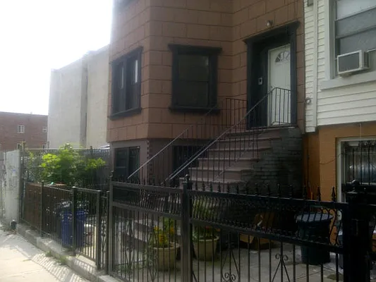 Rented by Reginald Jacobs | media 22