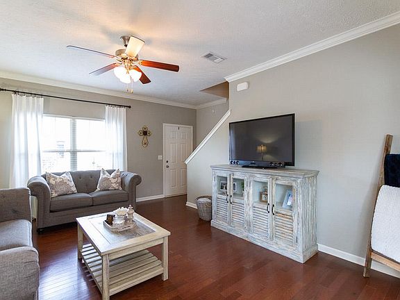 4th image of 5244 Seward Crossing Blvd