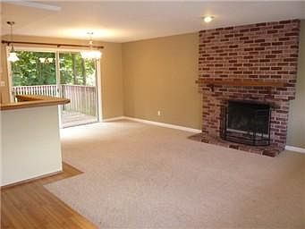 2nd image of 16929 NE 17th Pl