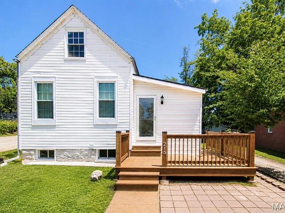 2nd image of 215 Weiss Ave