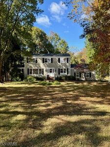 8 Cross Brook Dr, Califon, NJ, 07830