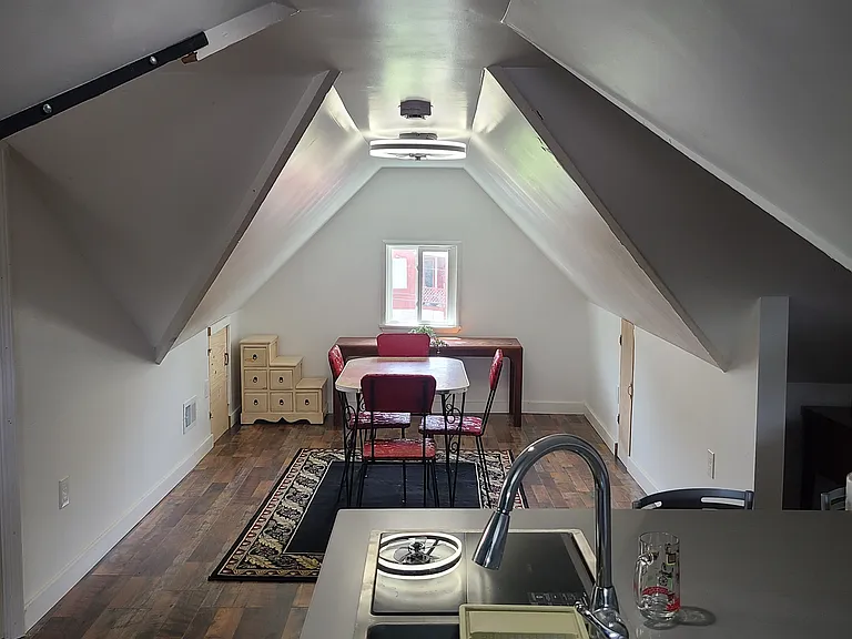 3527 Ruby Ave — Photo 2