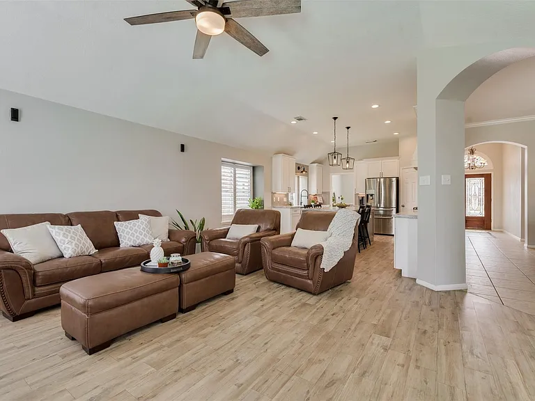 13807 Halpren Falls Cir — Photo 12