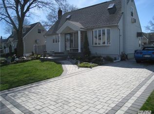 4016 Heywood Rd, Seaford, NY 11783